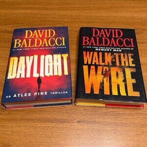 David Baldacci Hardback Book Bundle – Walk the Wire & Daylight
